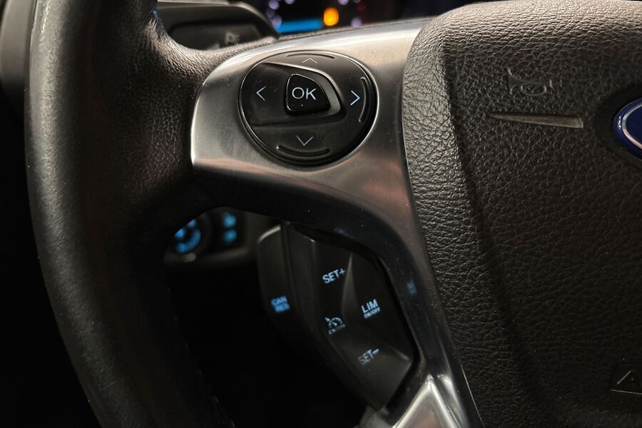 Ford Transit Connect vaihtoauto