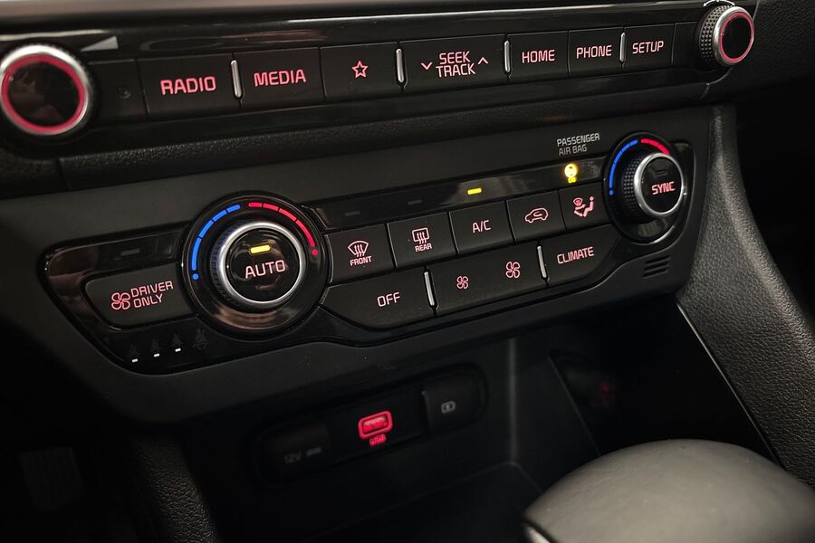 Kia Niro plug-in vaihtoauto