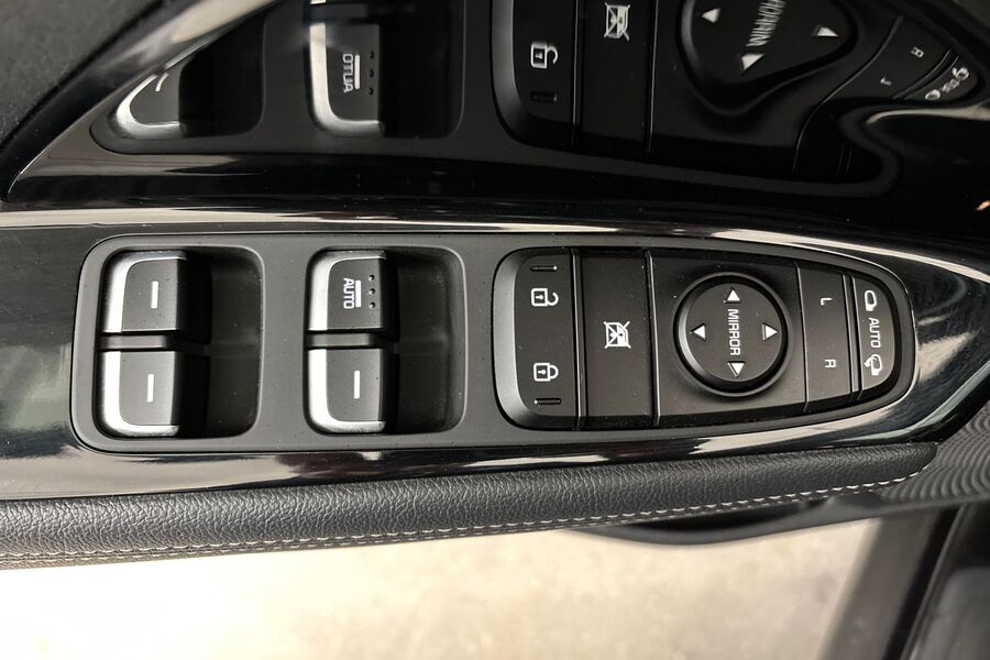 Kia Niro plug-in vaihtoauto