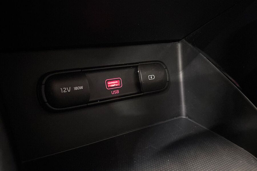 Kia Niro plug-in vaihtoauto