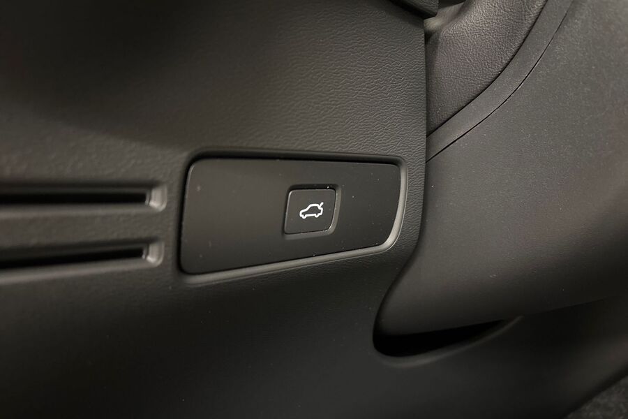 Volvo EC40 vaihtoauto