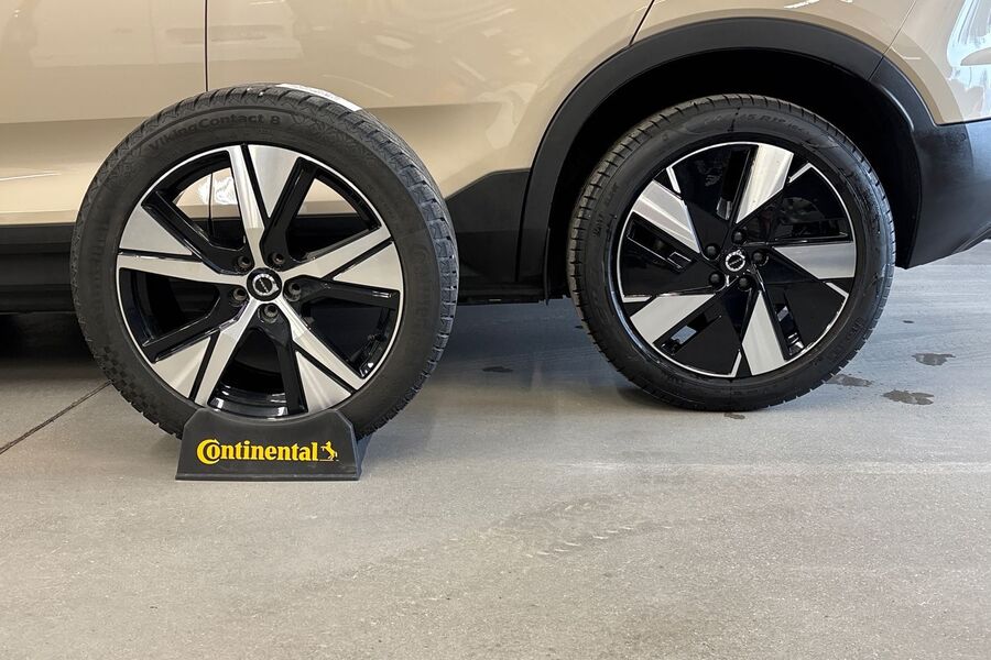 Volvo EC40 vaihtoauto