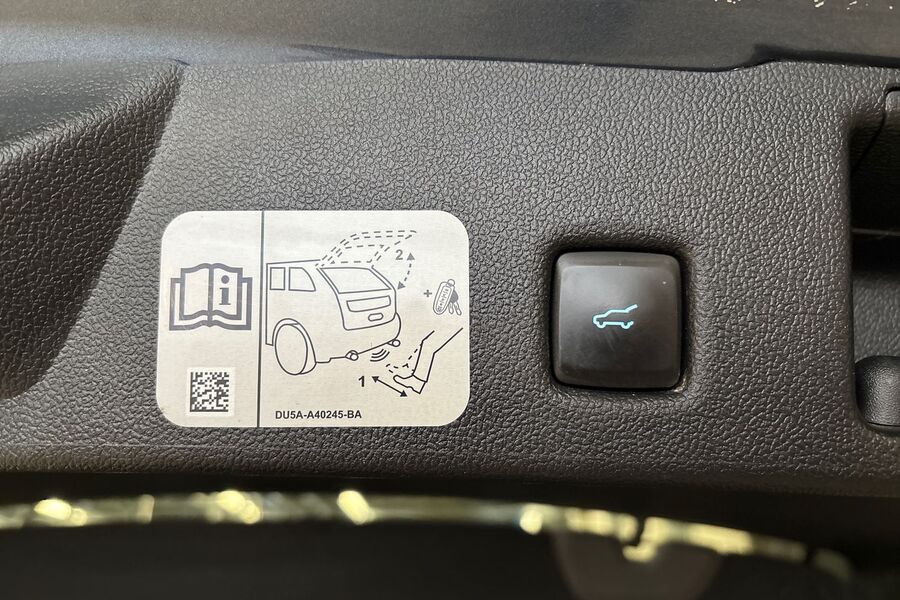 Ford Kuga vaihtoauto