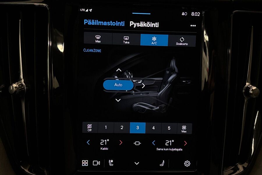 Volvo XC60 vaihtoauto