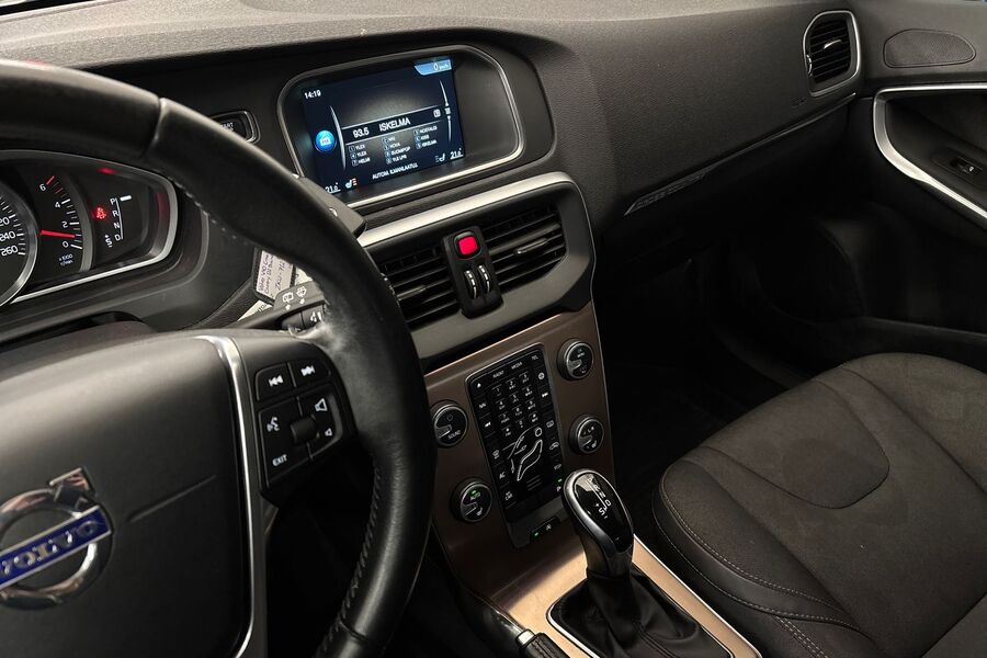 Volvo V40 Cross Country vaihtoauto