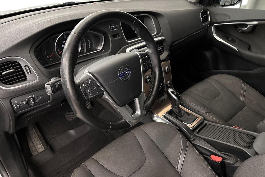 Volvo V40 Cross Country vaihtoauto