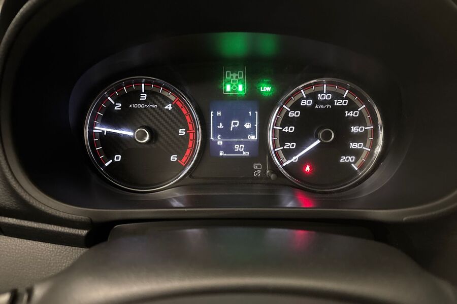 Mitsubishi L200 vaihtoauto