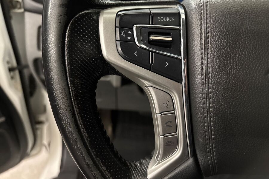 Mitsubishi L200 vaihtoauto