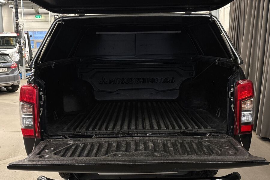 Mitsubishi L200 vaihtoauto