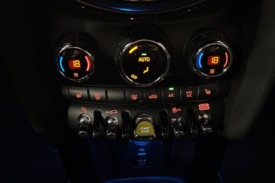 Mini Hatchback vaihtoauto