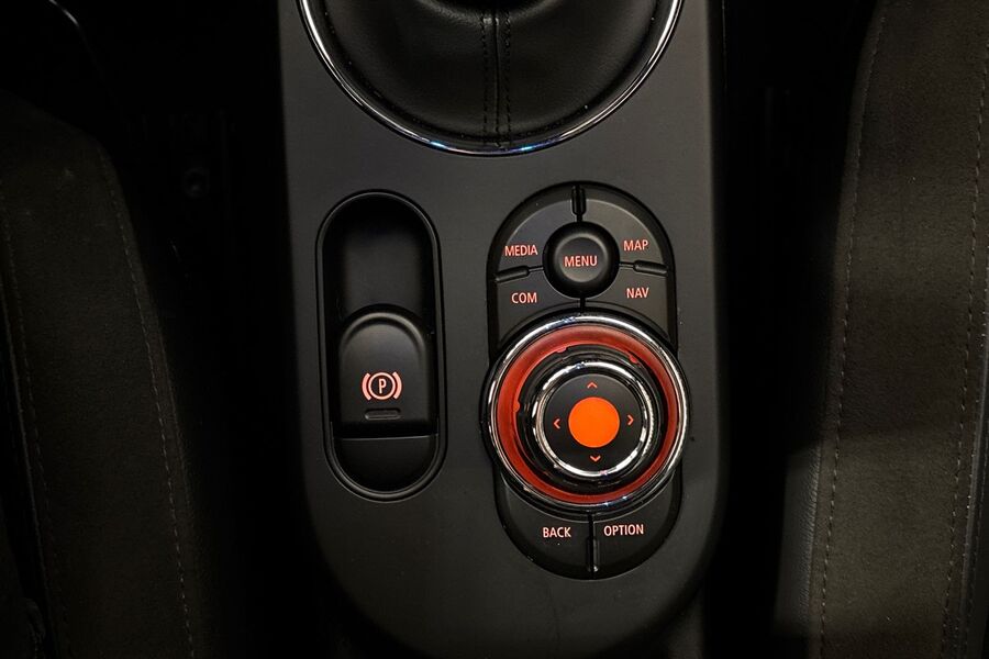 Mini Hatchback vaihtoauto