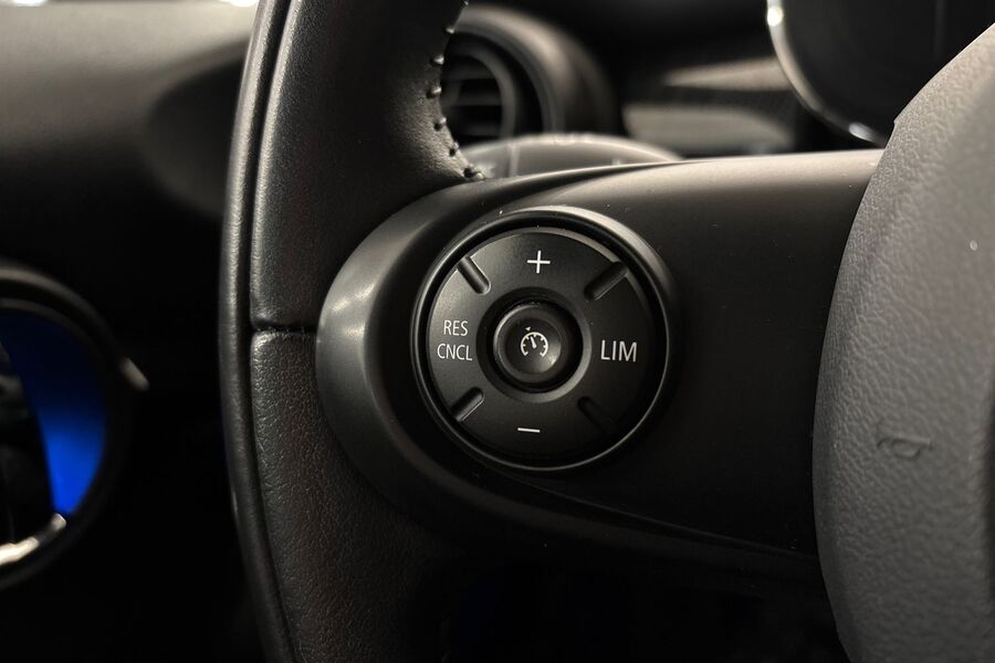 Mini Hatchback vaihtoauto