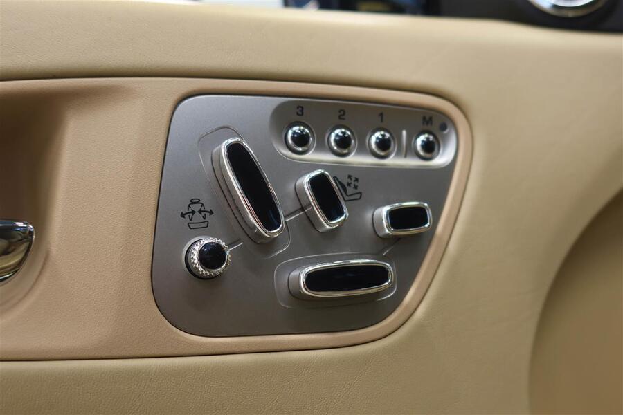 Jaguar XKR vaihtoauto