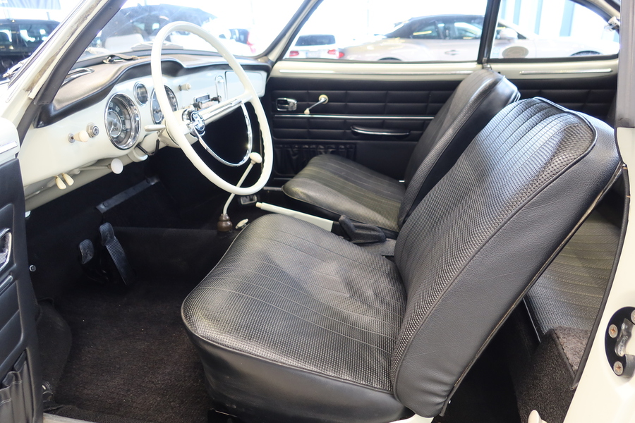 Volkswagen Karmann-Ghia vaihtoauto