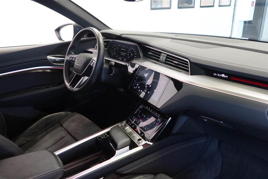 Audi Q8 e-tron vaihtoauto