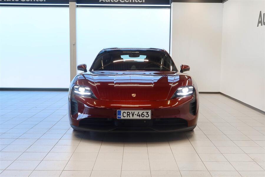 Porsche Taycan vaihtoauto