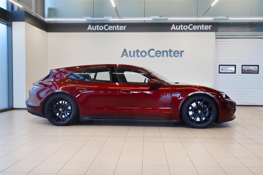 Porsche Taycan vaihtoauto