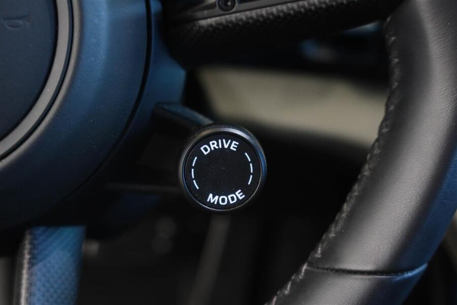 Porsche Taycan vaihtoauto