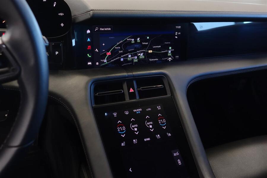 Porsche Taycan vaihtoauto