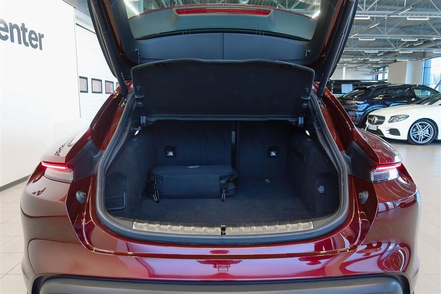 Porsche Taycan vaihtoauto