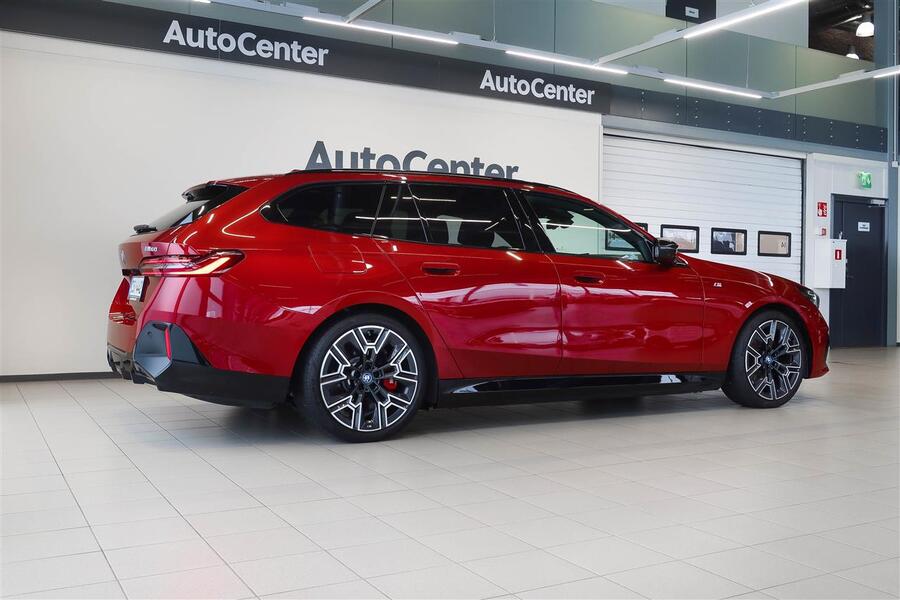 BMW i5 M60 vaihtoauto