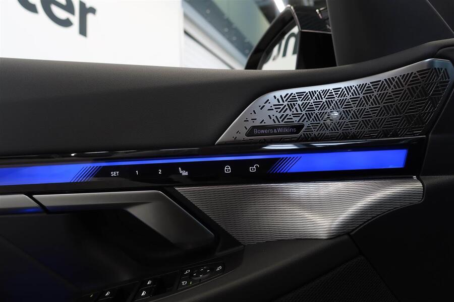 BMW i5 M60 vaihtoauto