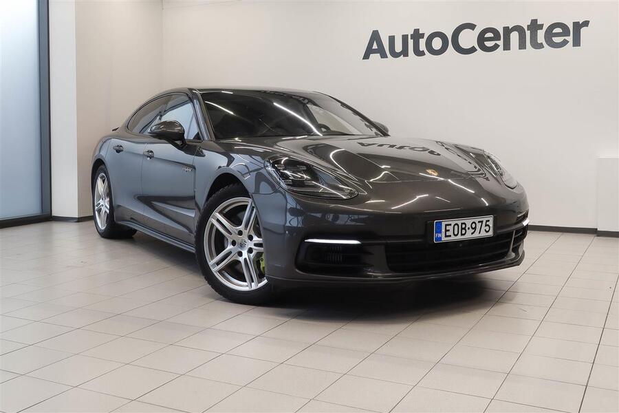 Porsche Panamera vaihtoauto