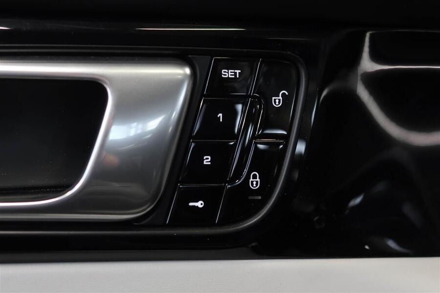 Porsche Panamera vaihtoauto