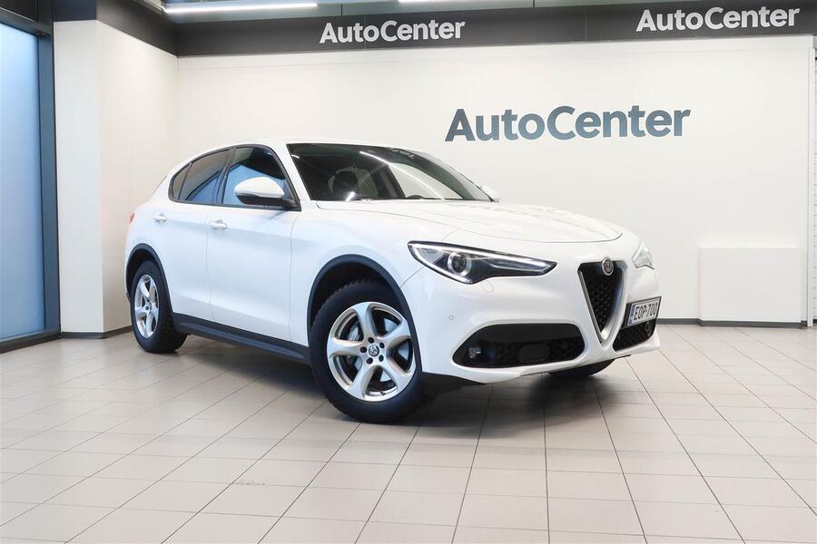 Alfa Romeo Stelvio vaihtoauto