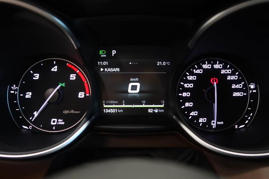 Alfa Romeo Stelvio vaihtoauto