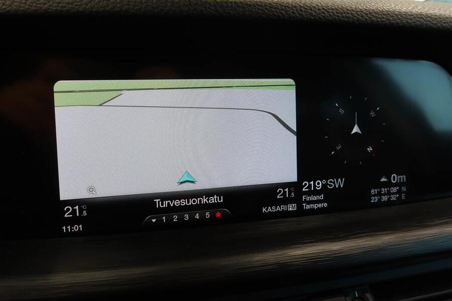 Alfa Romeo Stelvio vaihtoauto