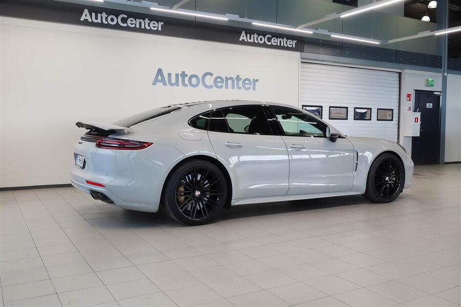 Porsche Panamera vaihtoauto