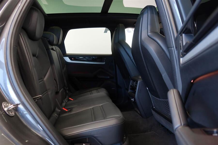 Porsche Cayenne vaihtoauto