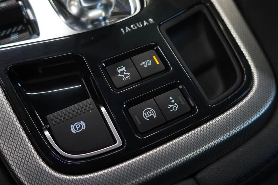 Jaguar F-Type vaihtoauto