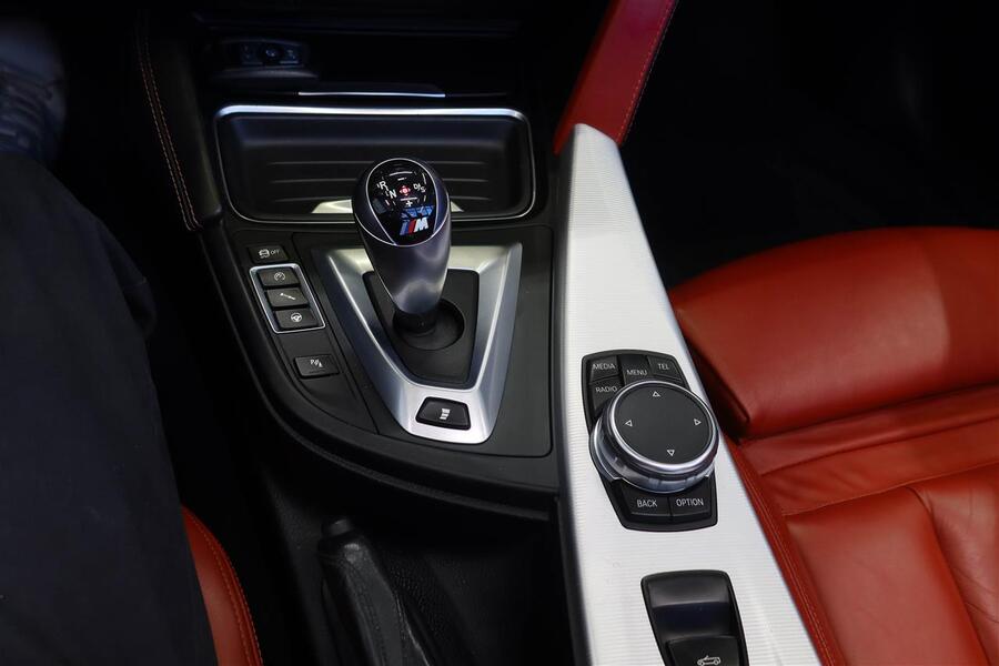 BMW M4 vaihtoauto