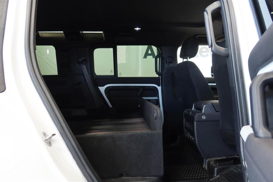 Land Rover Defender vaihtoauto