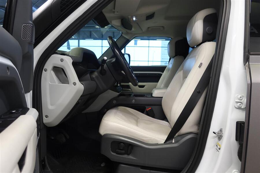 Land Rover Defender vaihtoauto