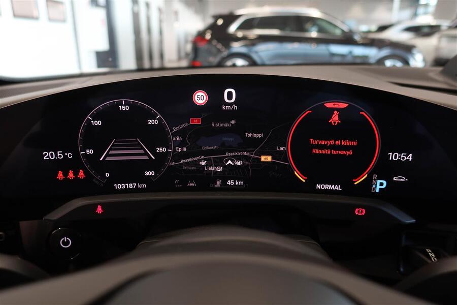 Porsche Taycan vaihtoauto