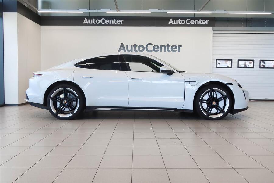 Porsche Taycan vaihtoauto