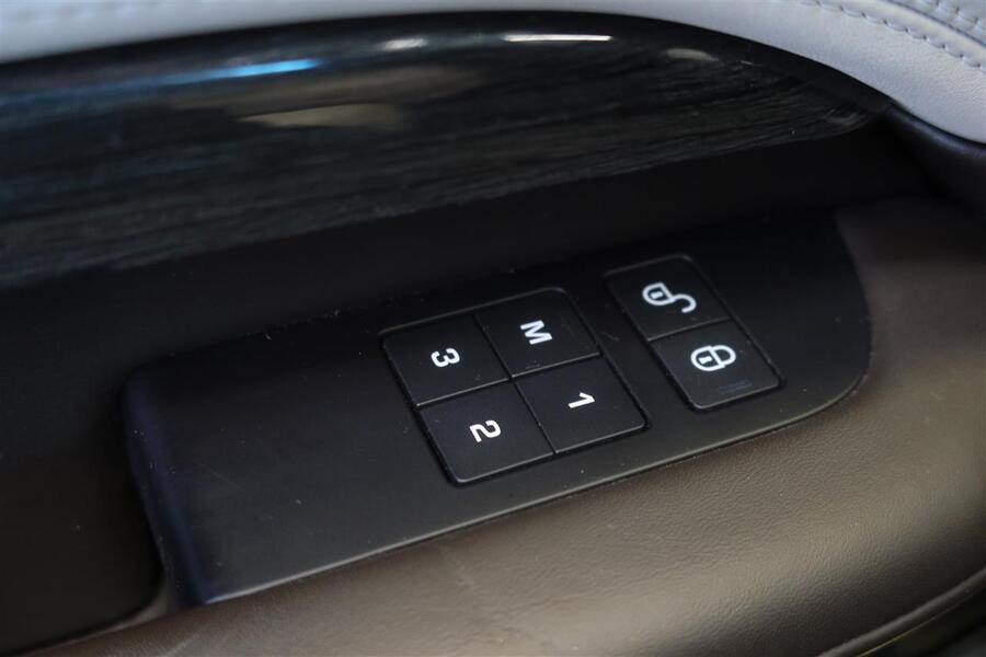 Land Rover Discovery vaihtoauto