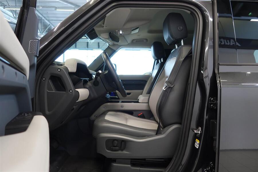 Land Rover Defender vaihtoauto