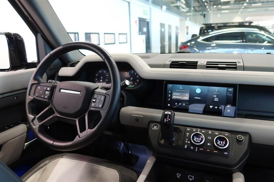 Land Rover Defender vaihtoauto