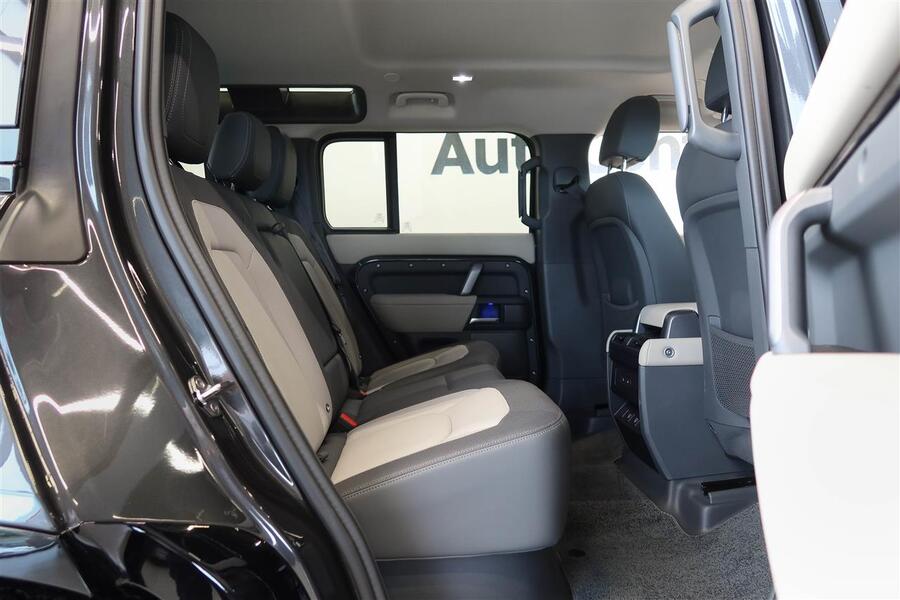 Land Rover Defender vaihtoauto