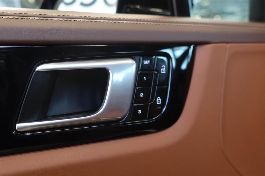 Porsche Cayenne vaihtoauto