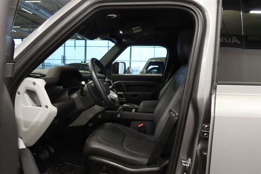 Land Rover Defender vaihtoauto