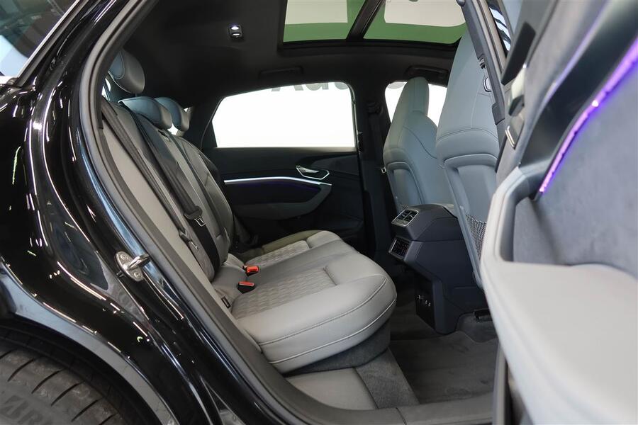 Audi Q8 e-tron vaihtoauto