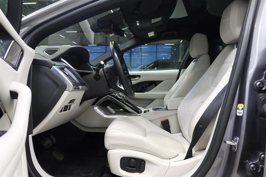 Jaguar I-PACE vaihtoauto