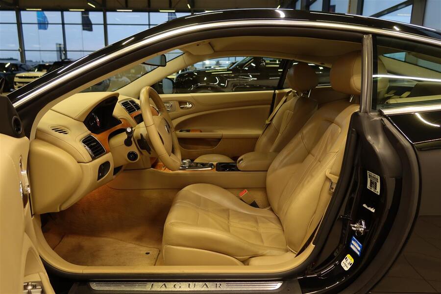 Jaguar XK vaihtoauto