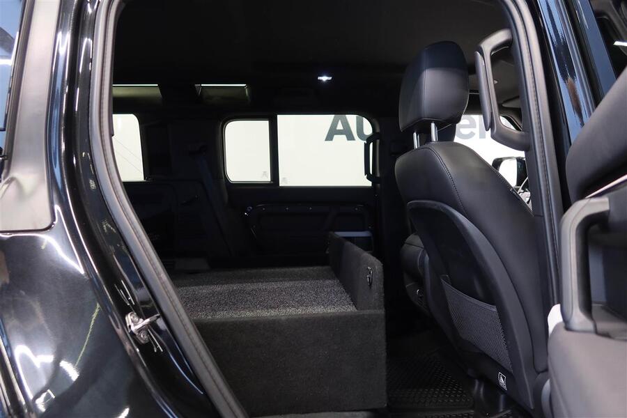 Land Rover Defender vaihtoauto