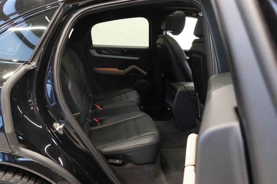 Porsche Cayenne vaihtoauto